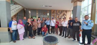 Silaturahmi ke PWI Riau, Kalapas Kelas IIA Pekanbaru Minta Berikan Pelatihan Menulis